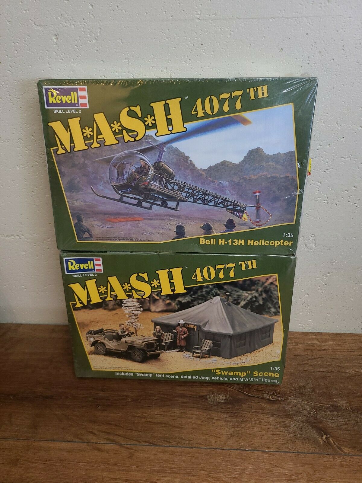 2- Sealed Revell Mash 4077 Th Models. Helicopter.  Swamp Scene